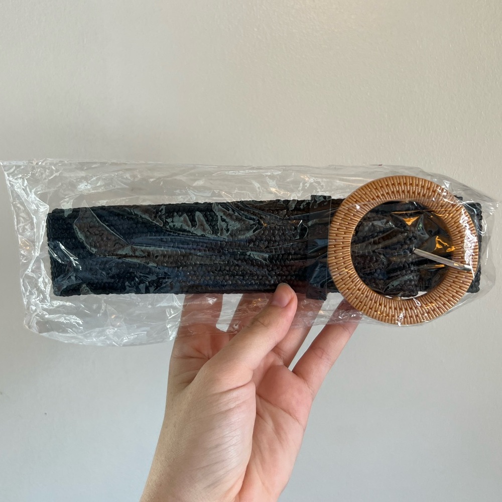 Time and Tru woven black belt, Circle Clasp, Never worn, Original packaging